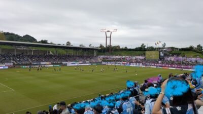 藤枝総合運動公園サッカー場|藤枝 vs. 磐田